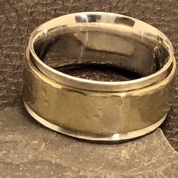 Hammer brass spinner ring